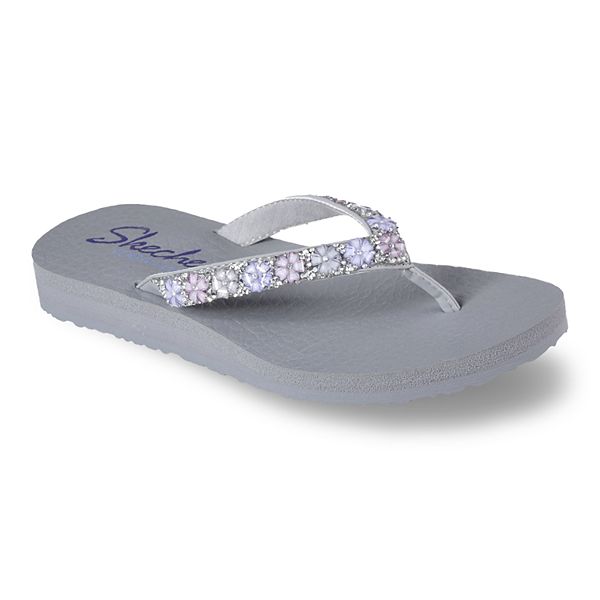 Skechers Yoga Foam flip flops NWB Size 6 Daisy Delight