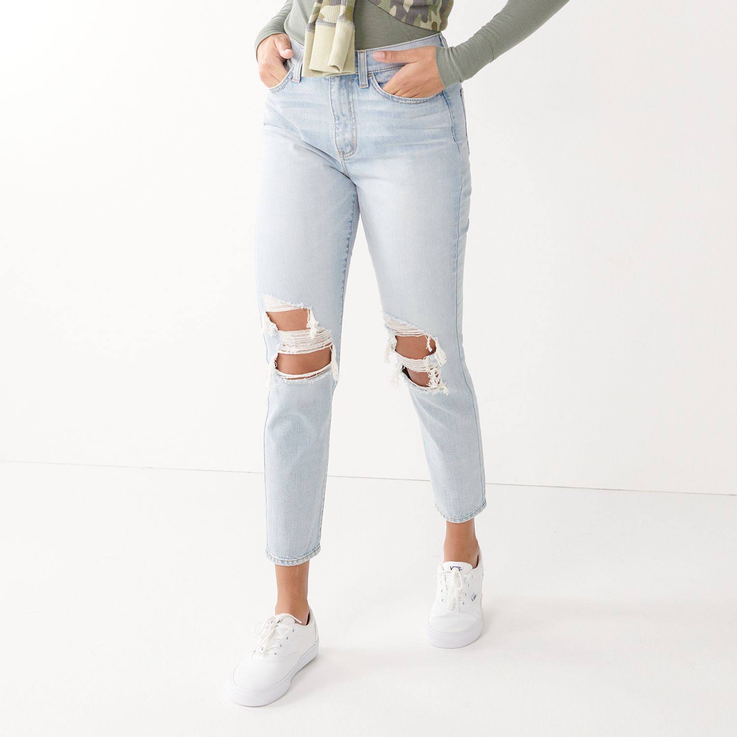 Juniors' SO® High Rise Distressed Mom Jean