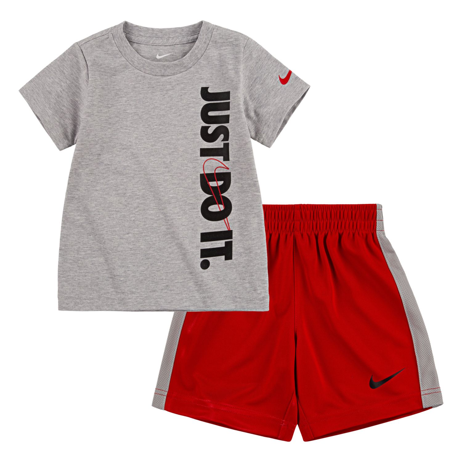 boys nike shorts and tshirt