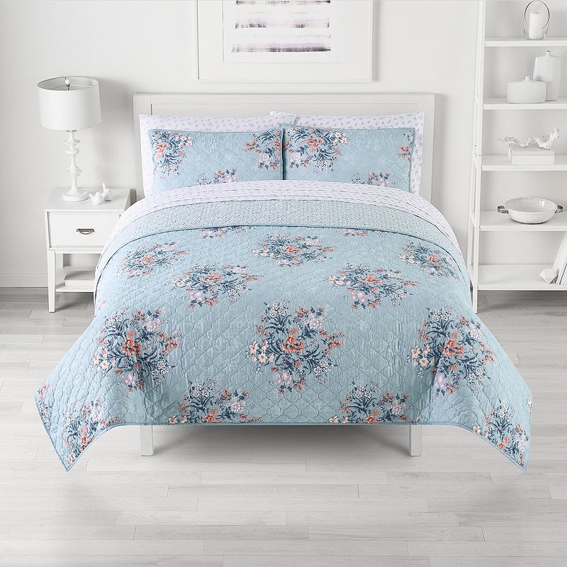 The Big One Quilt Set With Sheets, Light Blue, Full