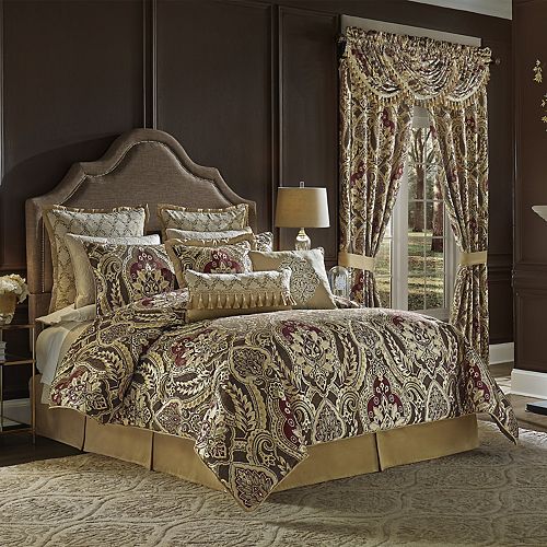 Croscill Julius Cal King Comforter Set