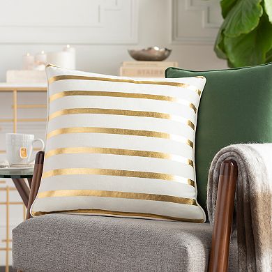 Décor 140 Nala Throw Pillow
