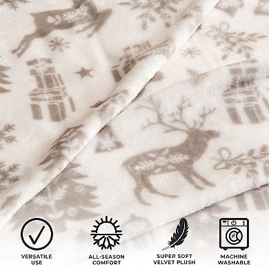 Madelinen® Child's Christmas Collection Velvet Plush Throw Blanket