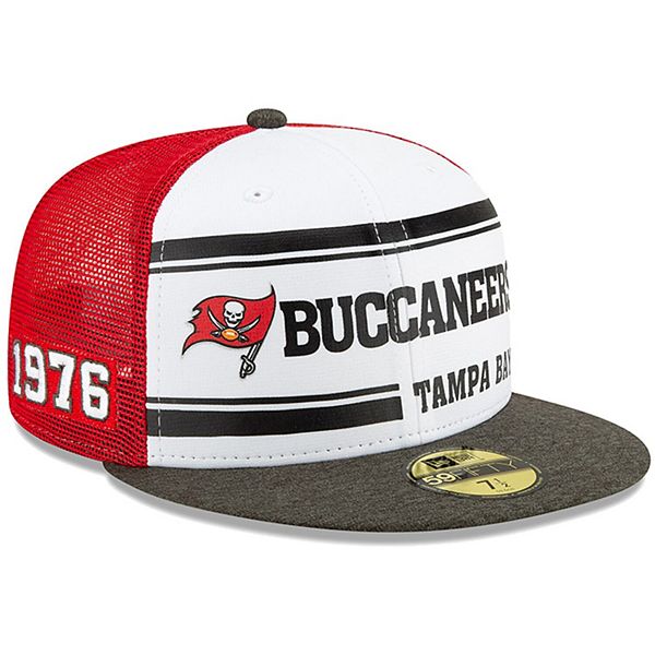 Tampa Bay Buccaneers - Throwback Logo 59FIFTY NFL Hat :: FansMania