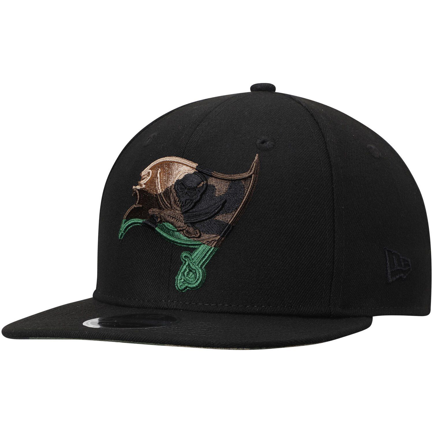 tampa bay buccaneers camo hat