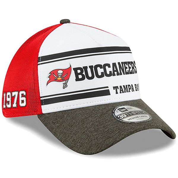 Tampa Bay Buccaneers New Era 2021 NFL Sideline Road 39THIRTY Flex Hat -  Pewter/Black