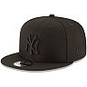 New York Yankees New Era Black on Black 9FIFTY Team Snapback Adjustable Hat - Black