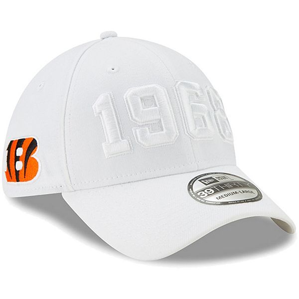 Men's New Era White Cincinnati Bengals 2018 NFL Sideline Color Rush  Official 39THIRTY Flex Hat