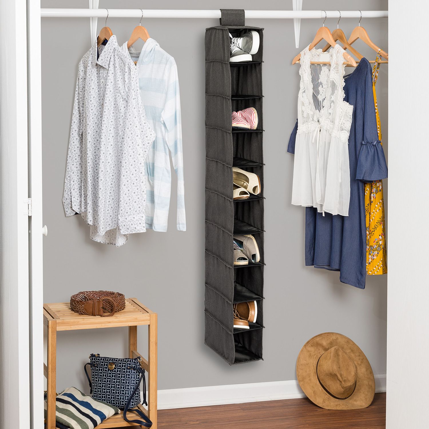 How to Organize Your Closet