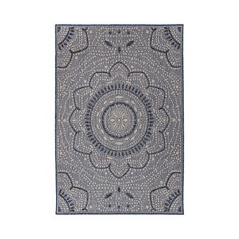 World Rug Gallery Bahama Traditional Medallion Indoor Outdoor Rug