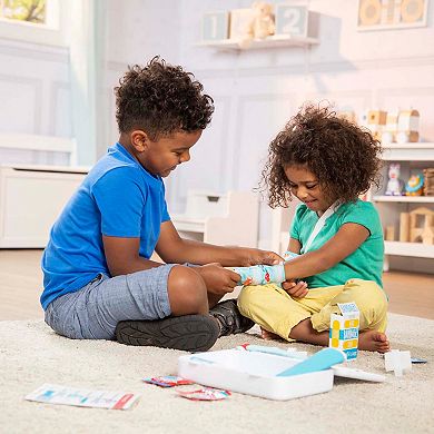 Melissa & Doug Get Well First Aid Kit Play Set with 25 Toy Pieces