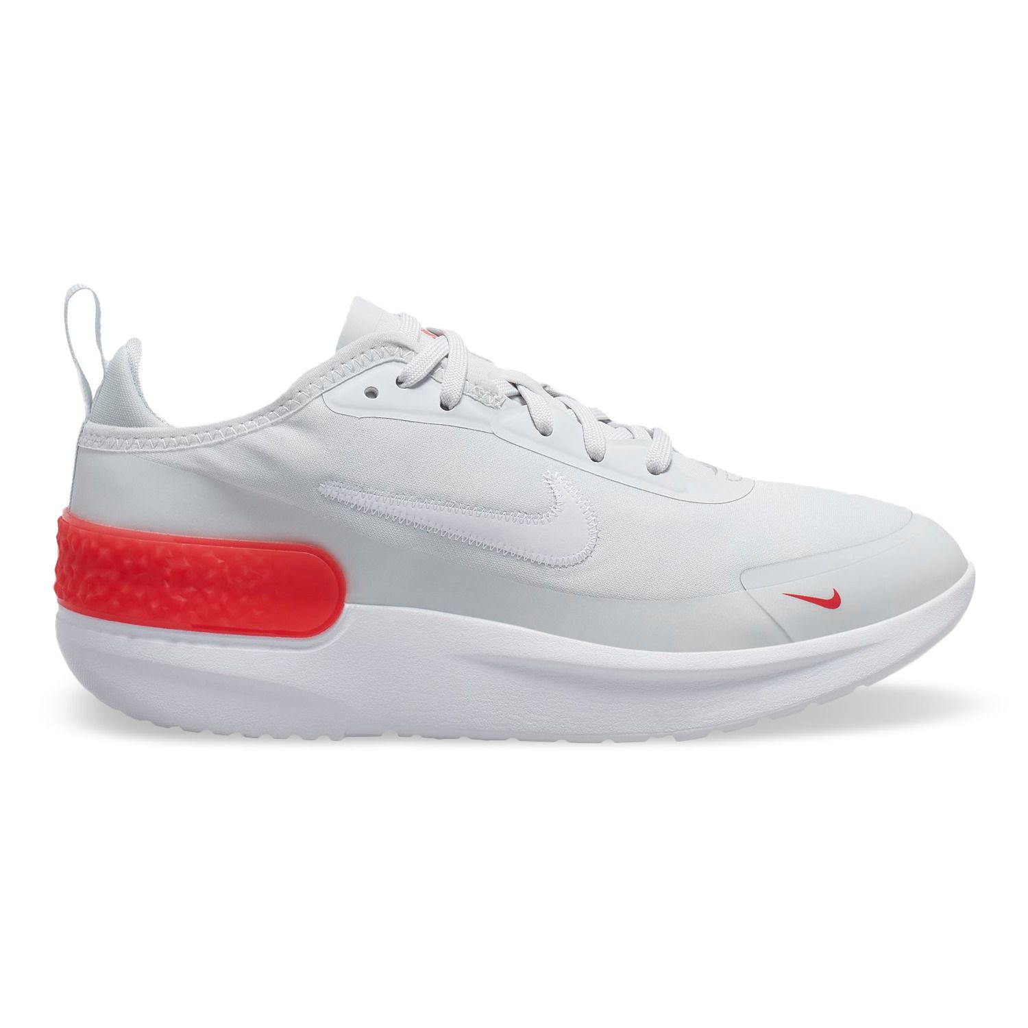 all white nike women's sneakers