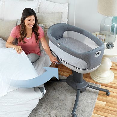 Chicco Close To You 3-in-1 Bedside Bassinet