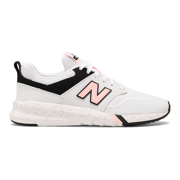 new balance women's 611v1