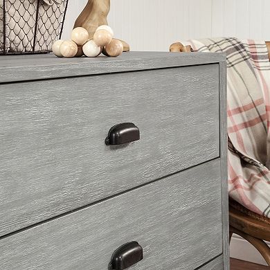 DaVinci Fairway 3-Drawer Dresser