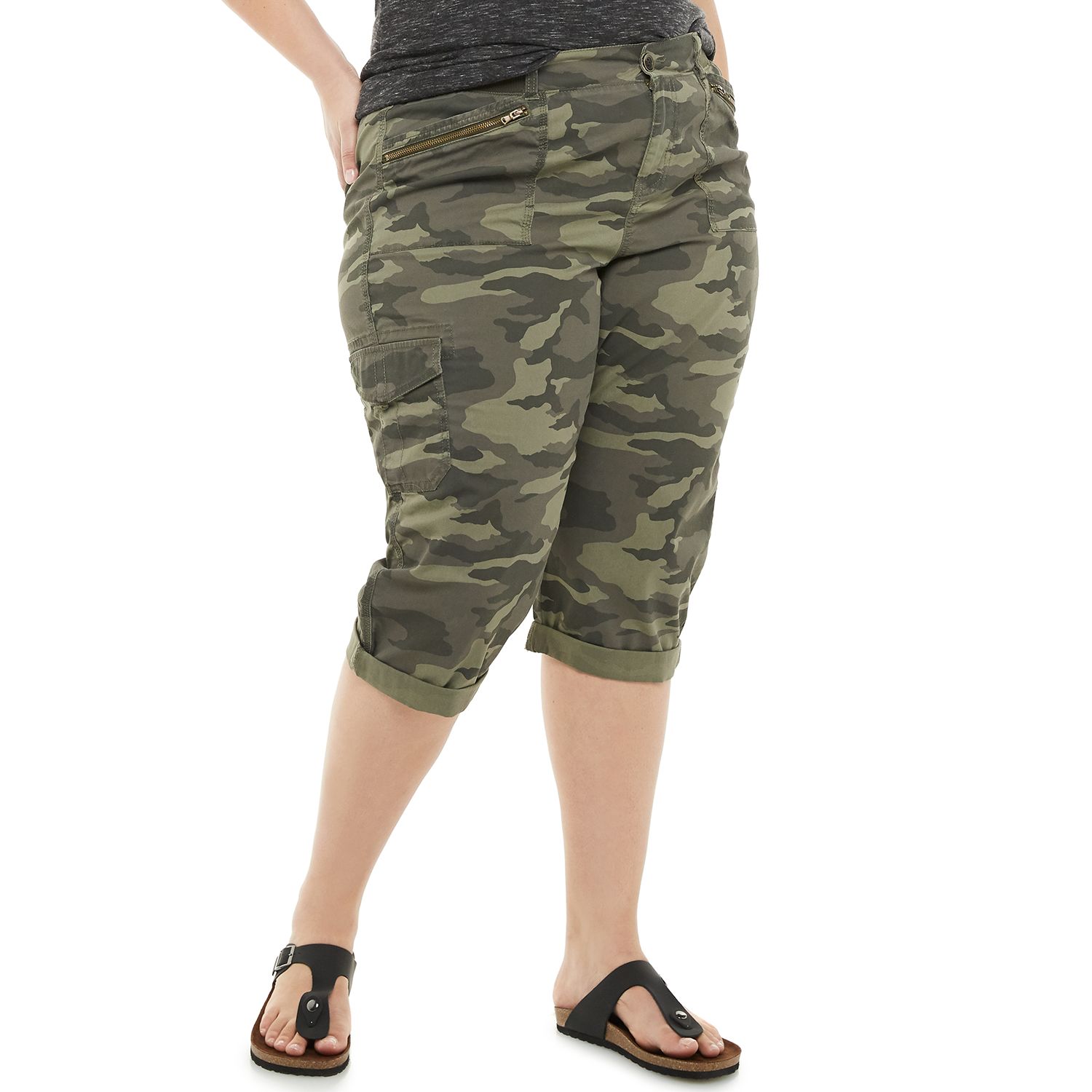 women's plus size camouflage capris