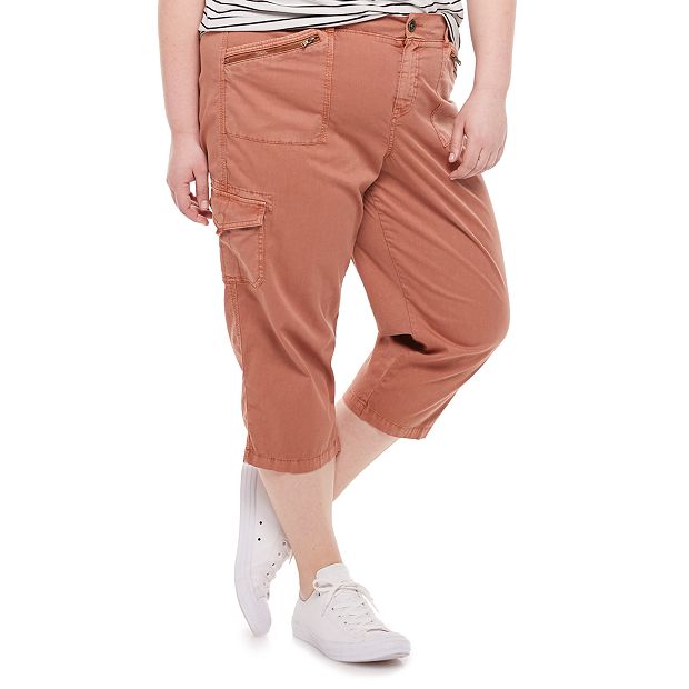 Plus Size EVRI™ Utility Capri Pants