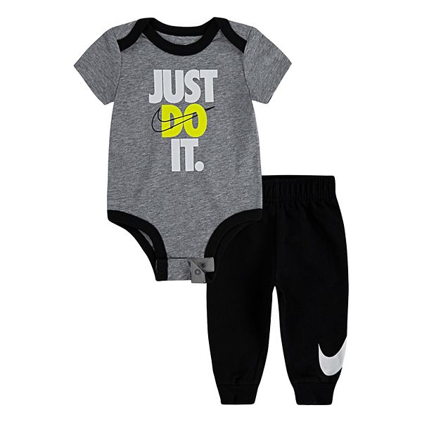 Baby Boy Nike 2 Piece Bodysuit Pants Set