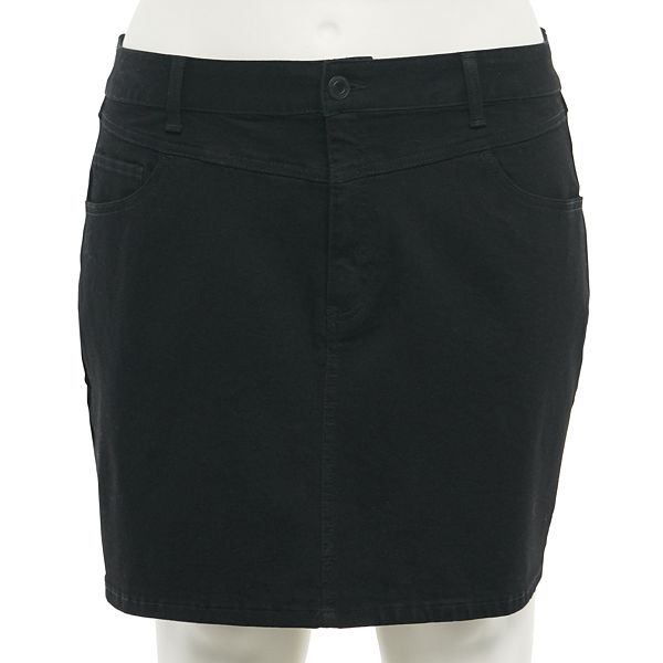 Juniors' Plus Size SO® Yoke Front Denim Skirt