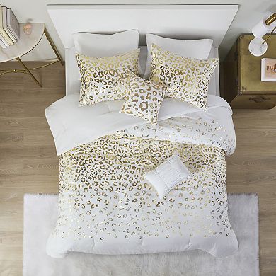 Intelligent Design Serena Metallic Animal Printed Comforter and Coordinating Pillows