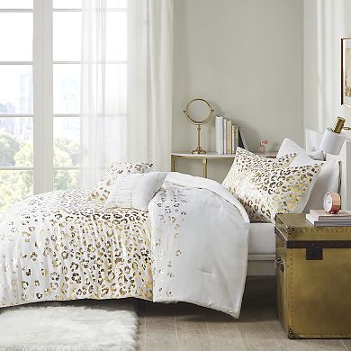 Intelligent Design Serena Metallic Animal Printed Comforter and Coordinating Pillows