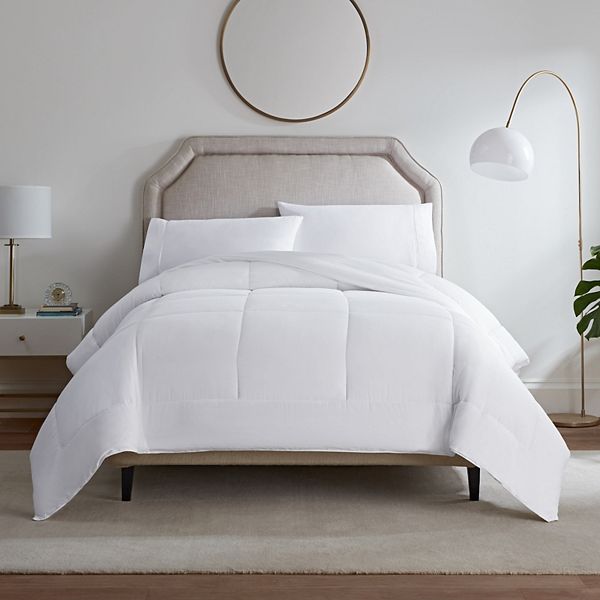 Serta Lightweight Down Alternative Comforter