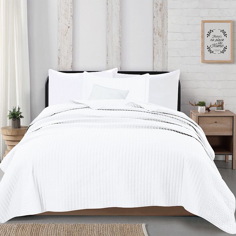 Great Bay Home Alicia Channel Stitch Quilt and Sham Set, White, Full/Queen