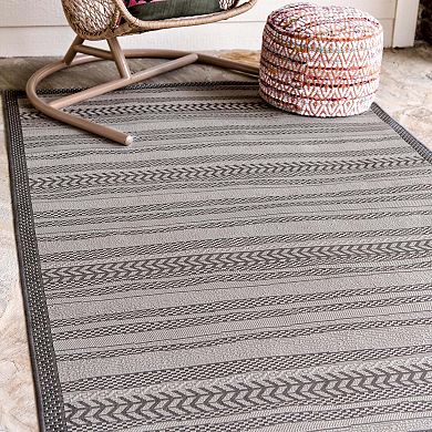 Unique Loom Outdoor Lines Area Rug