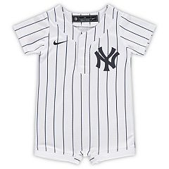 Outerstuff Infant Boys and Girls White New York Yankees Pinstripe Power  Hitter Coverall