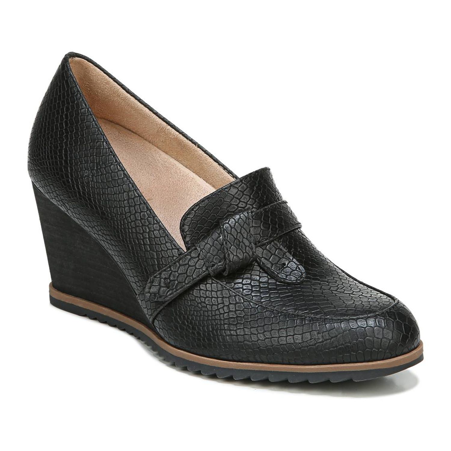 naturalizer dress shoes wide width