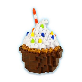 University Games 3D Pixel Puzzle - Cupcake 245 pc