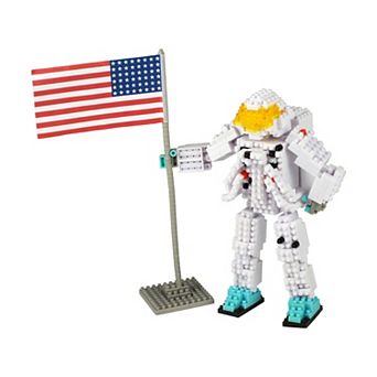 University Games 3D Pixel Puzzle Deluxe - Astronaut 517 pc