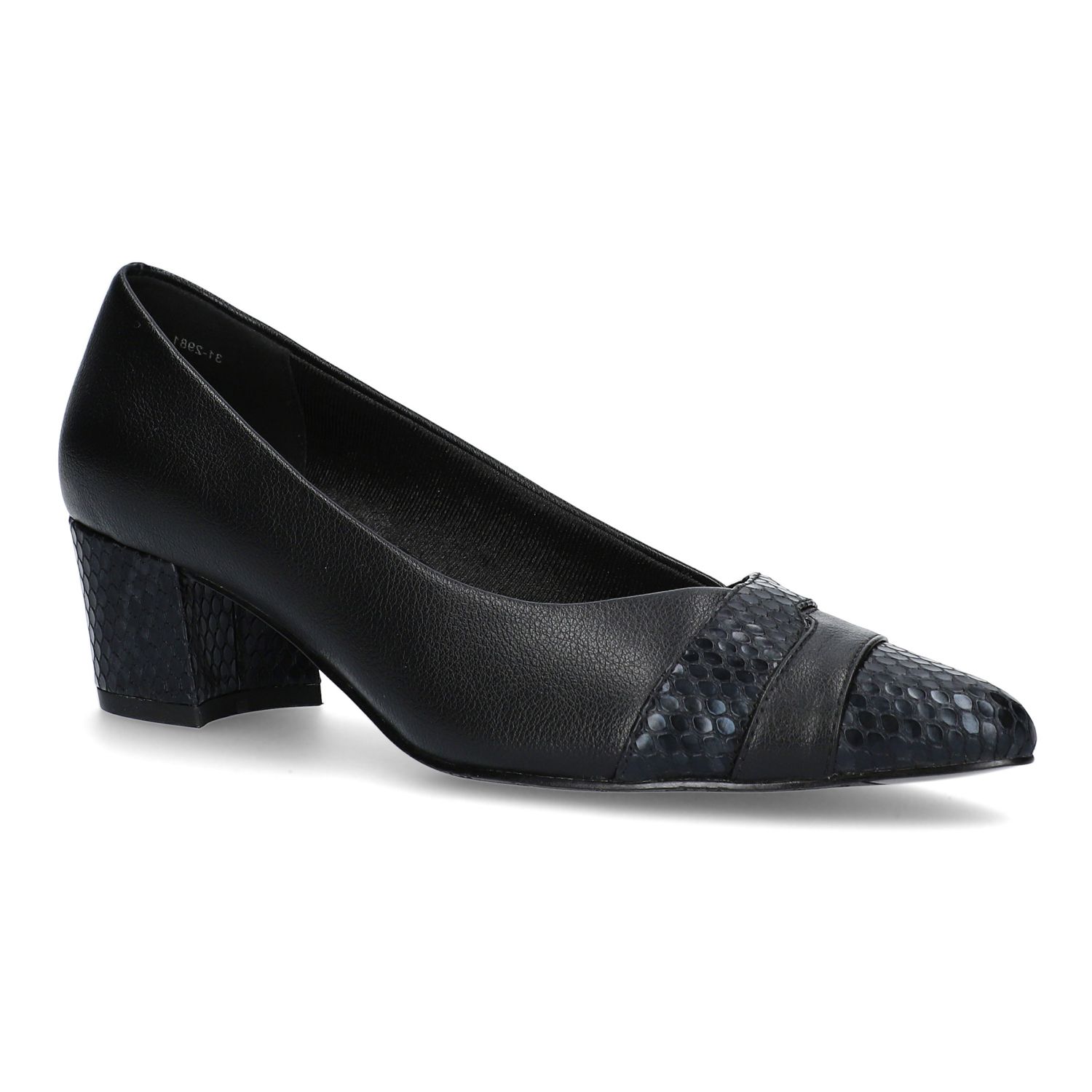 easy street black pumps