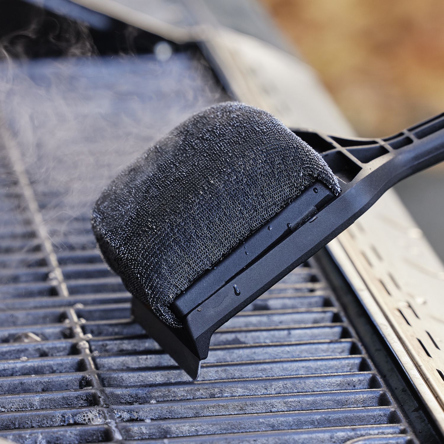 Mr. Bar-B-Q Steam Clean BBQ Brush - Thumbnail 2