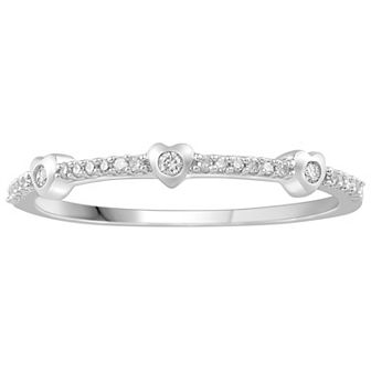 10k White Gold 1/10 Carat T.W. Diamond Heart Station Band Ring