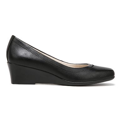 LifeStride Groovy Women's Wedge Pumps