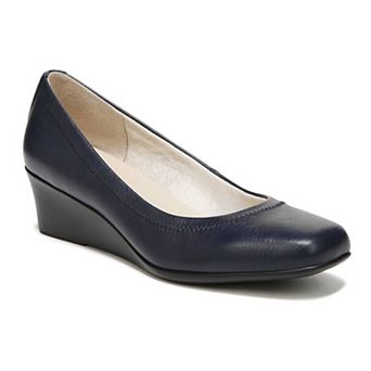 LifeStride Groovy Women's Wedge Pumps