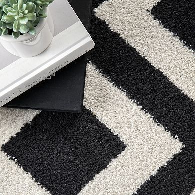 nuLOOM Zadie Geometric Area Rug