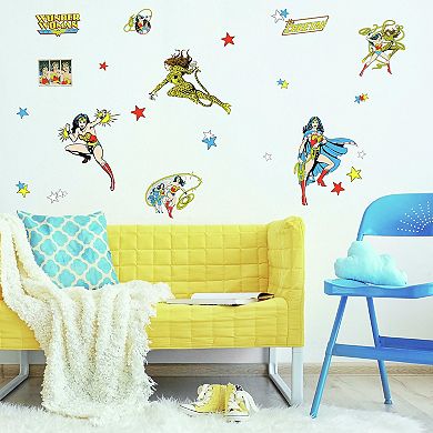 Roommates Wonder Woman Cartoon P&S Wall Decals