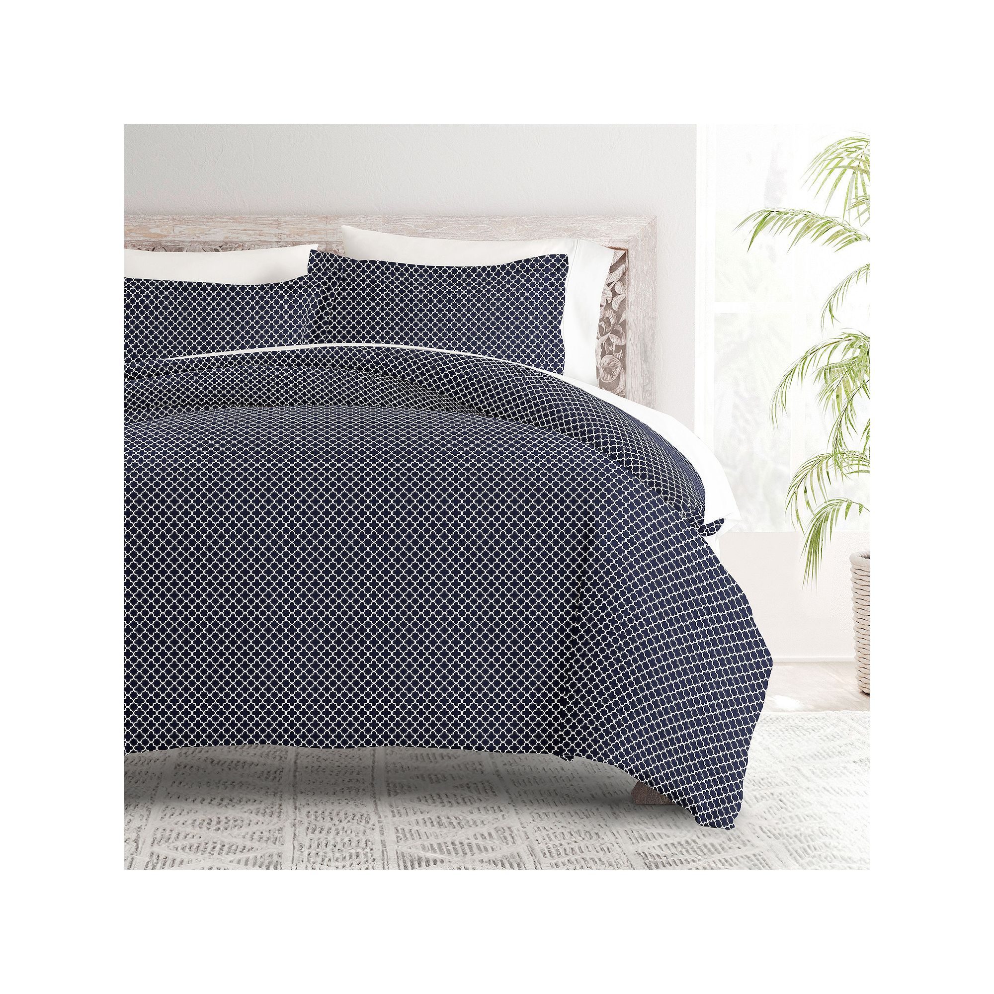 Home Collection Premium Ultra Soft Lattice Duvet Cover Set, Blue Quatrefoil