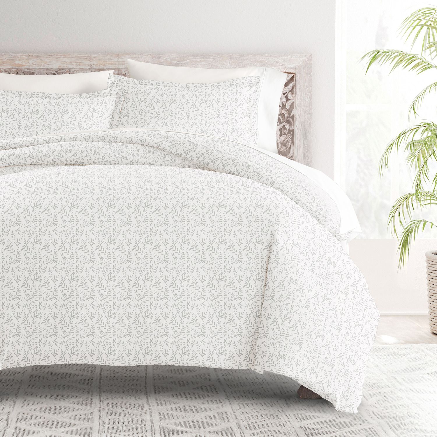 Image for Home Collection Premium Ultra Soft Vines Duvet Cover Set at Kohl's.