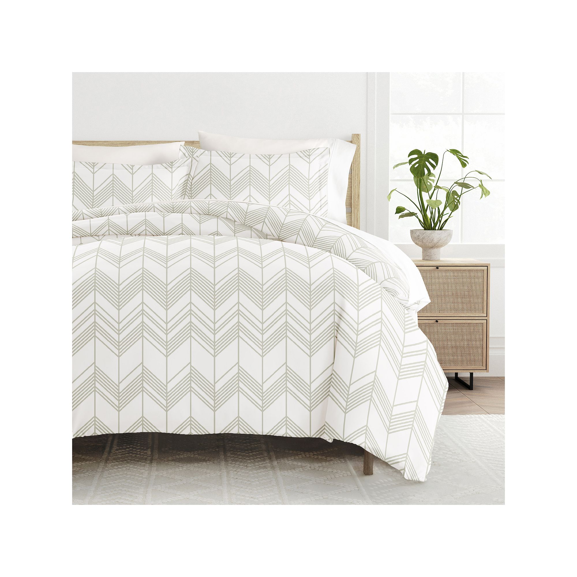 Home Collection Premium Ultra Soft Arrow Pattern Duvet Cover Set, Alps Chev