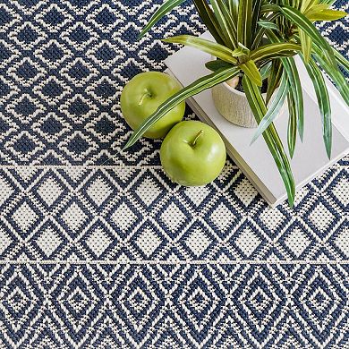 nuLOOM Tilly Striped Lattice Indoor/Outdoor Area Rug