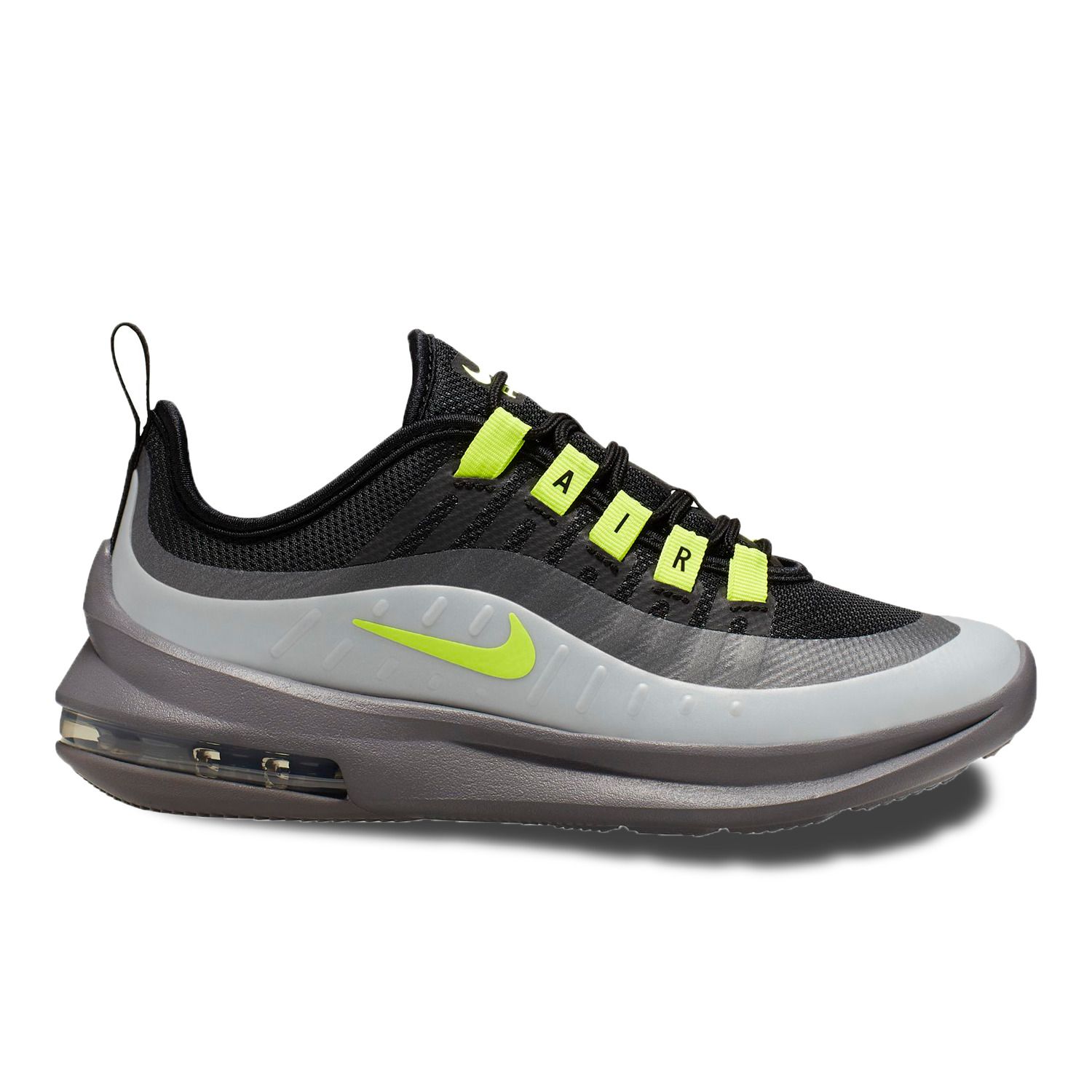 nike air max axis sneakers