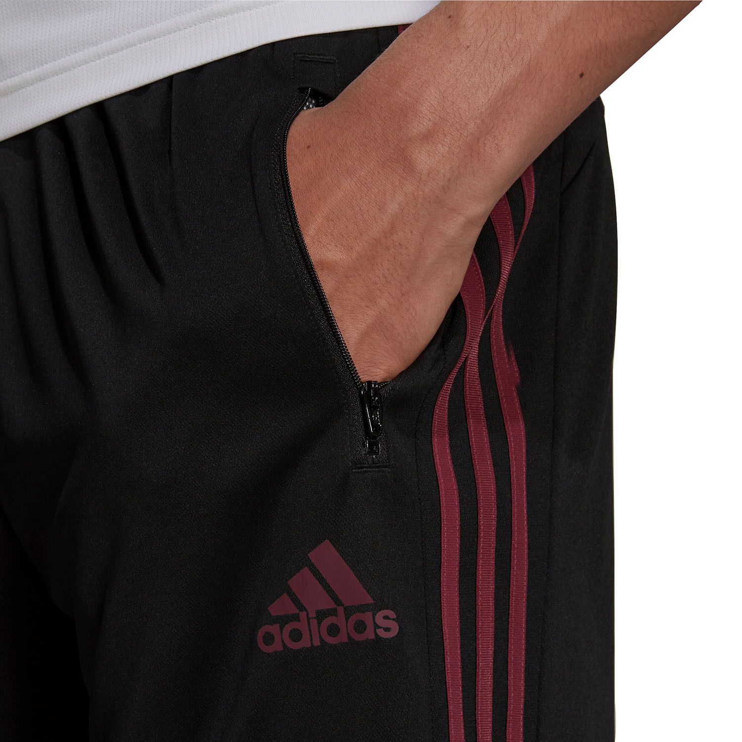 Large - Men's adidas Designed 2 Move Shorts