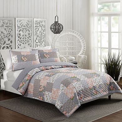 Modern Heirloom Floral Quilt Set with Shams