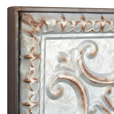 Stella & Eve Traditional Four Tile Quatrefoil Wall Decor