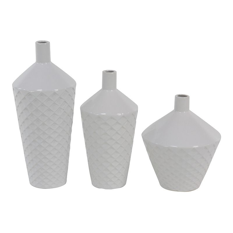 DecMode 10   13   15 H White Porcelain Vase  Set of 3