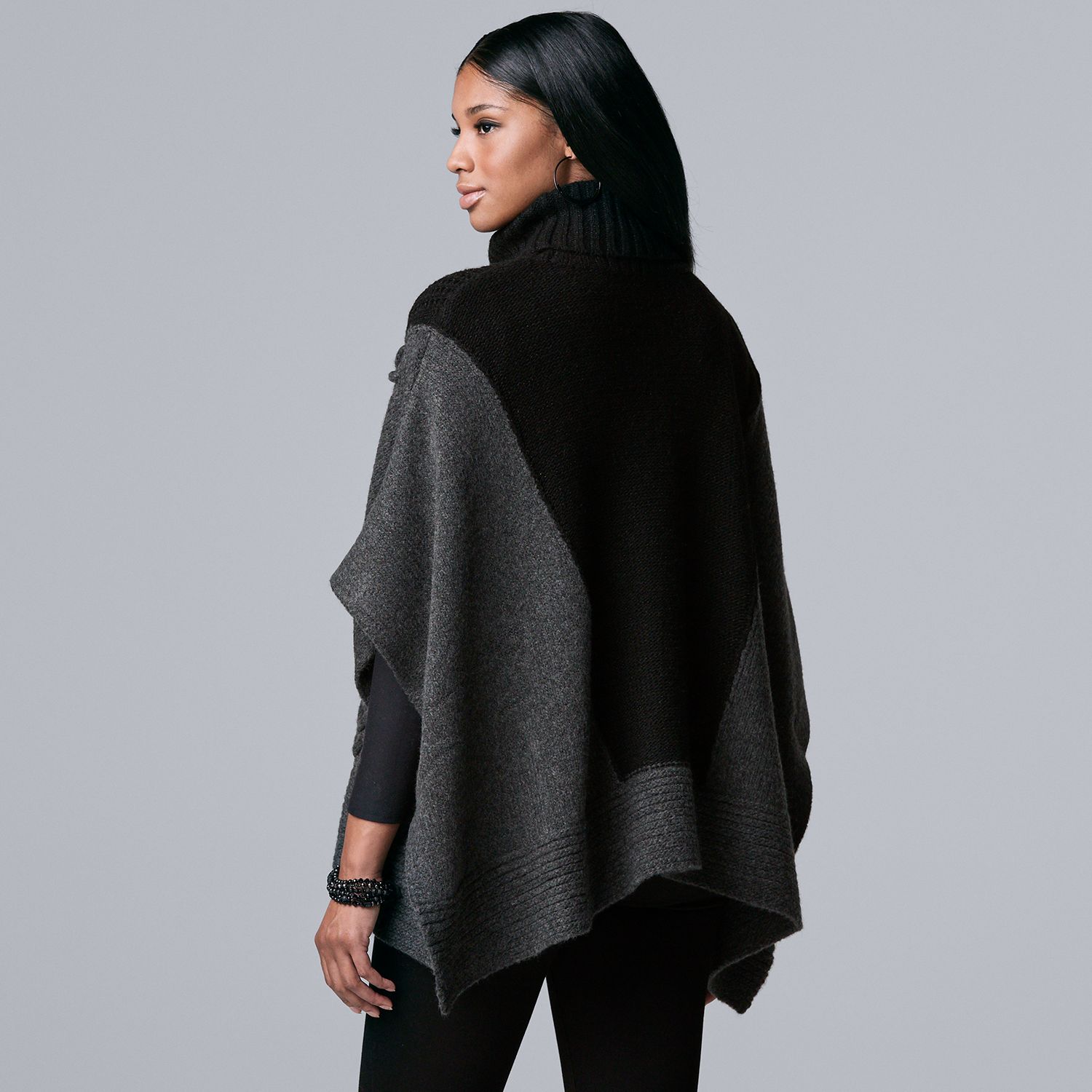 Vera wang outlet poncho sweater