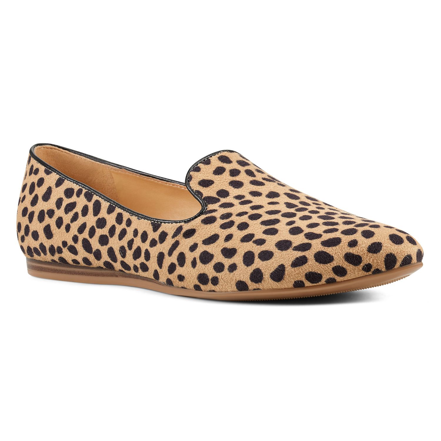 pointed leopard loafers